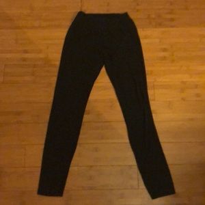 Black Ribbed leggings